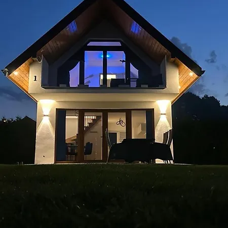 Sanjess Na Mazurach Nad Jeziorem Tajty Vakantiehuis Kalinowo (Gizycko)