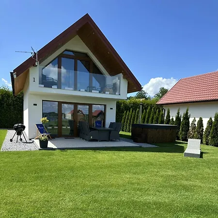 Vakantiehuis Sanjess Na Mazurach Nad Jeziorem Tajty